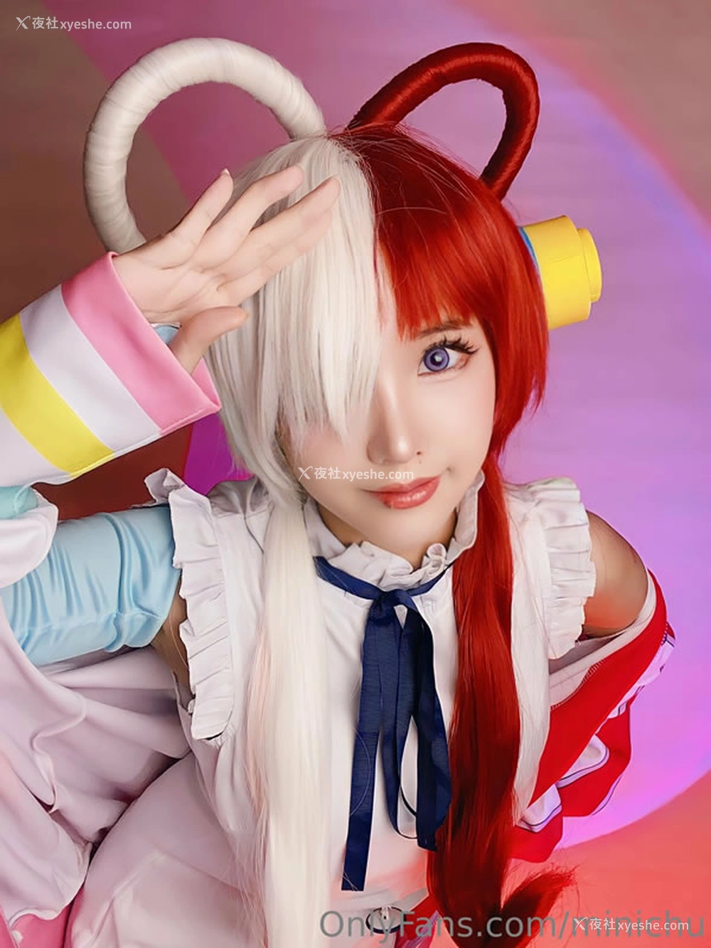 1P - 丰满美女Minichu红 白双色无圣光图集
