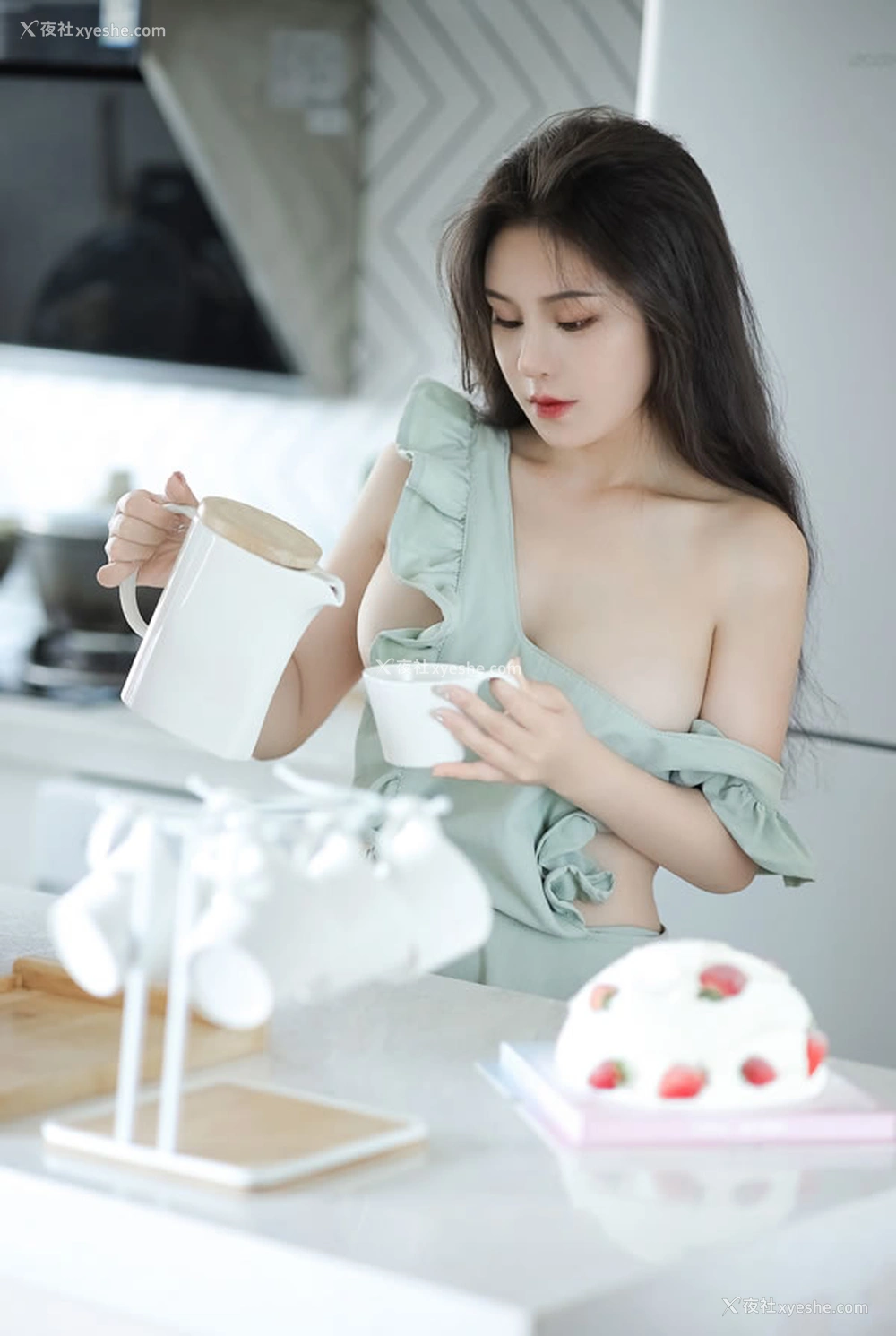 1P - 福利姬桃暖酱-美丽人妻的厨房日记