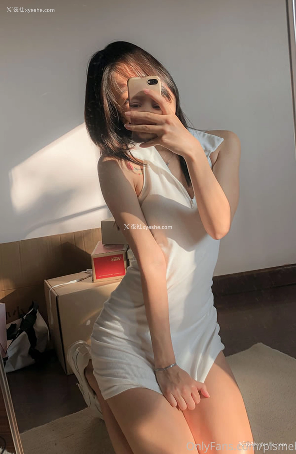 网红@plsmebabyy Onlyfans尺度视图合集