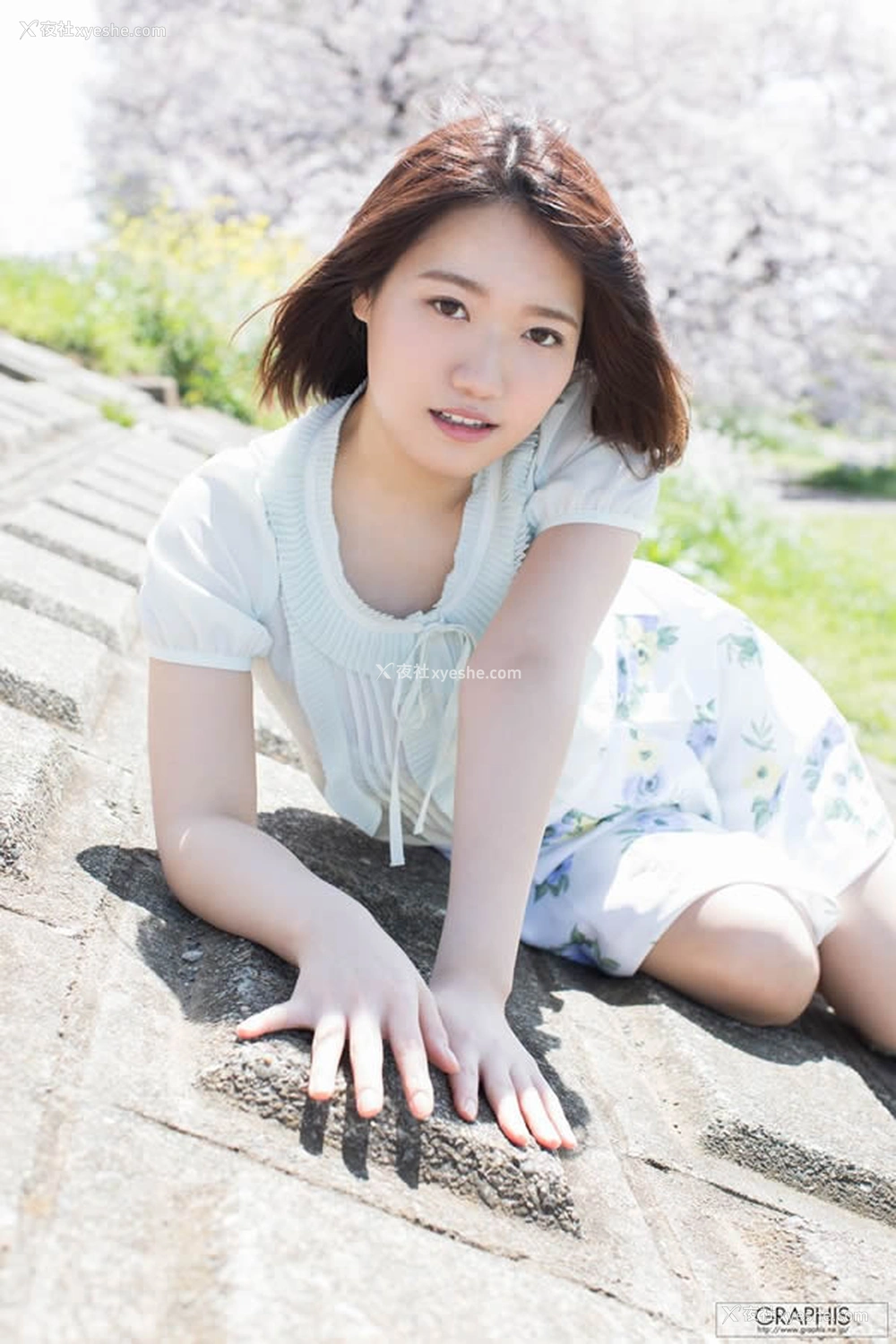 1P - Graphis人体菊川三叶无圣光牛仔衣人体艺术套图