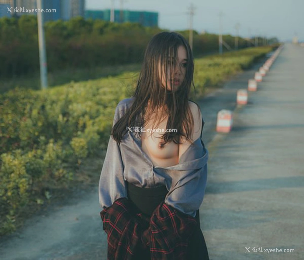 1P - 萝莉网红极品柚木写真品玉系列无圣光套图3