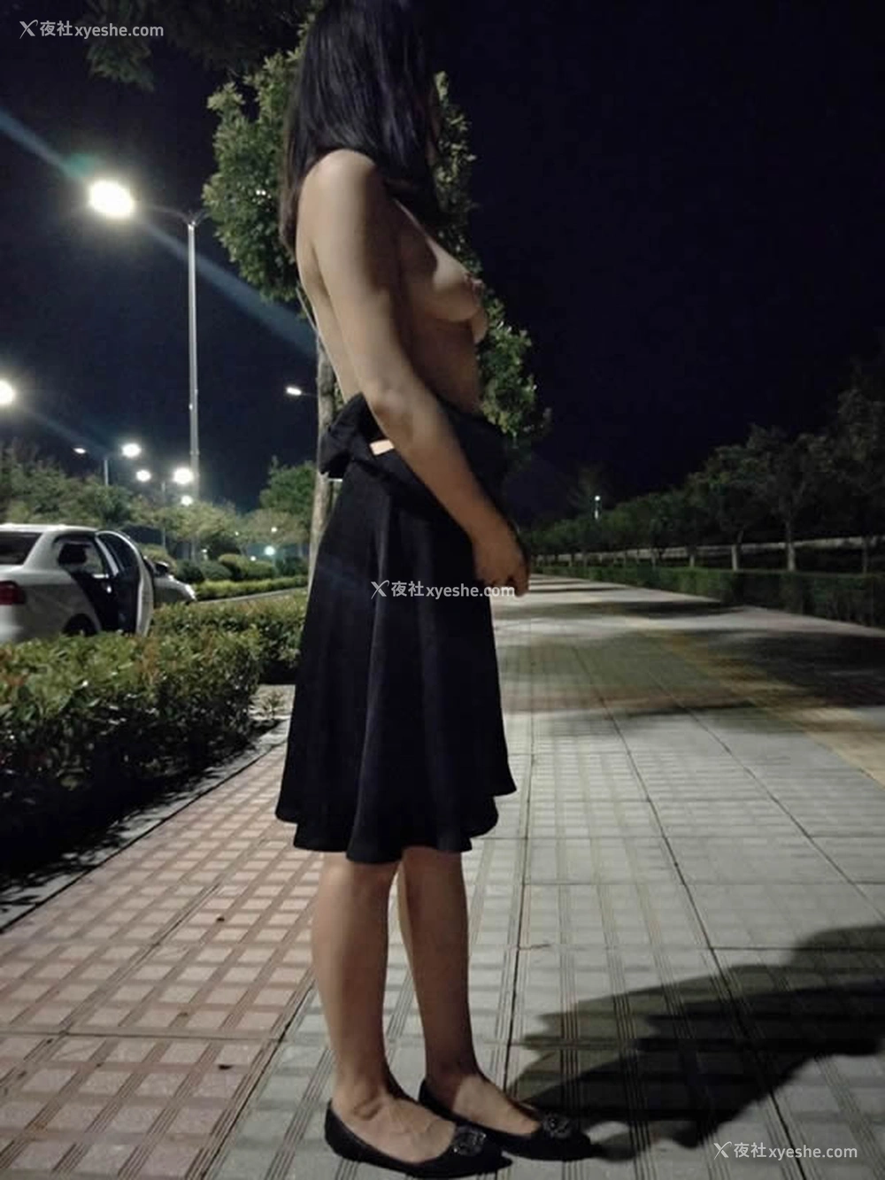 1P - 极品露出之美女外景无圣光人体艺术写真2