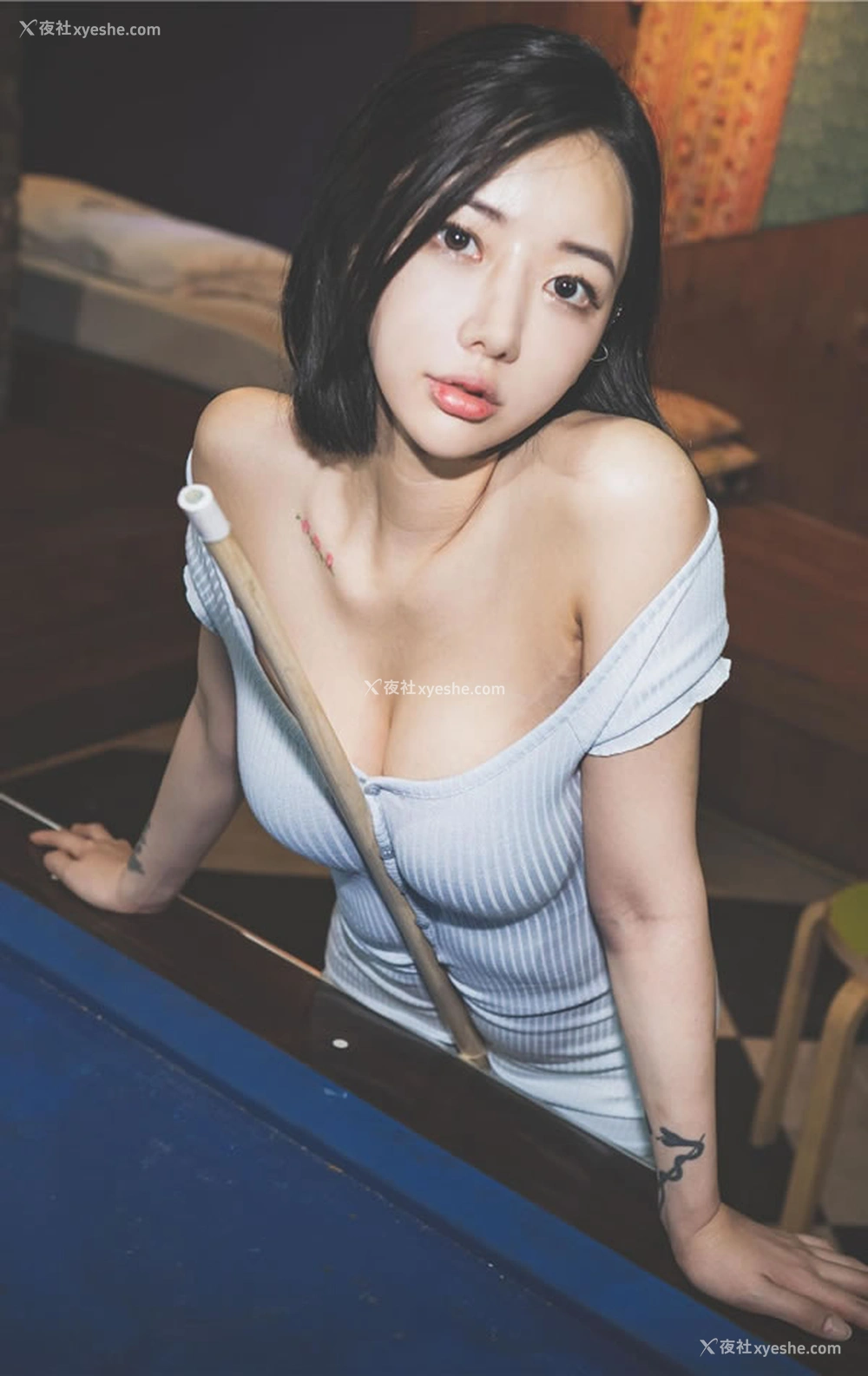 1P - 漂亮Waiter小姐姐JIA疯狂桌球无圣光图集