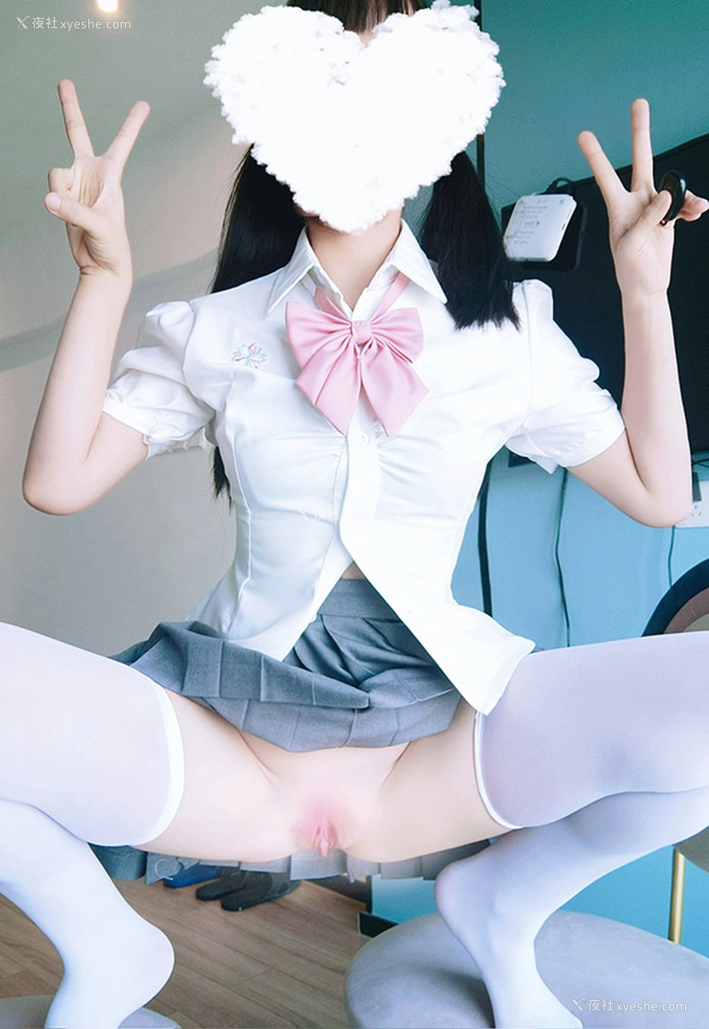 1P - 粉嫩白虎福利姬@诱桃尺度作品合集3