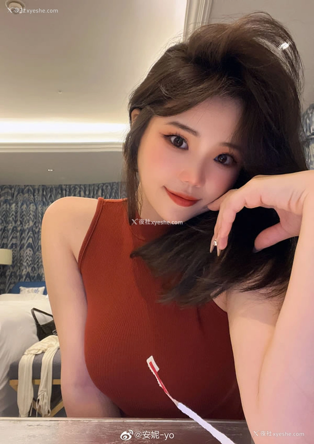 1P - 网红美女安妮微密圈私拍诱惑图集