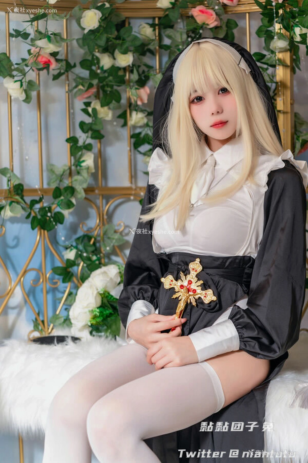 1P - 福利姬黏黏团子兔 – 修女无圣光图集