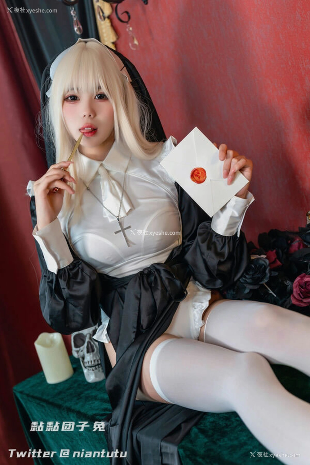 1P - 福利姬黏黏团子兔 – 修女无圣光图集