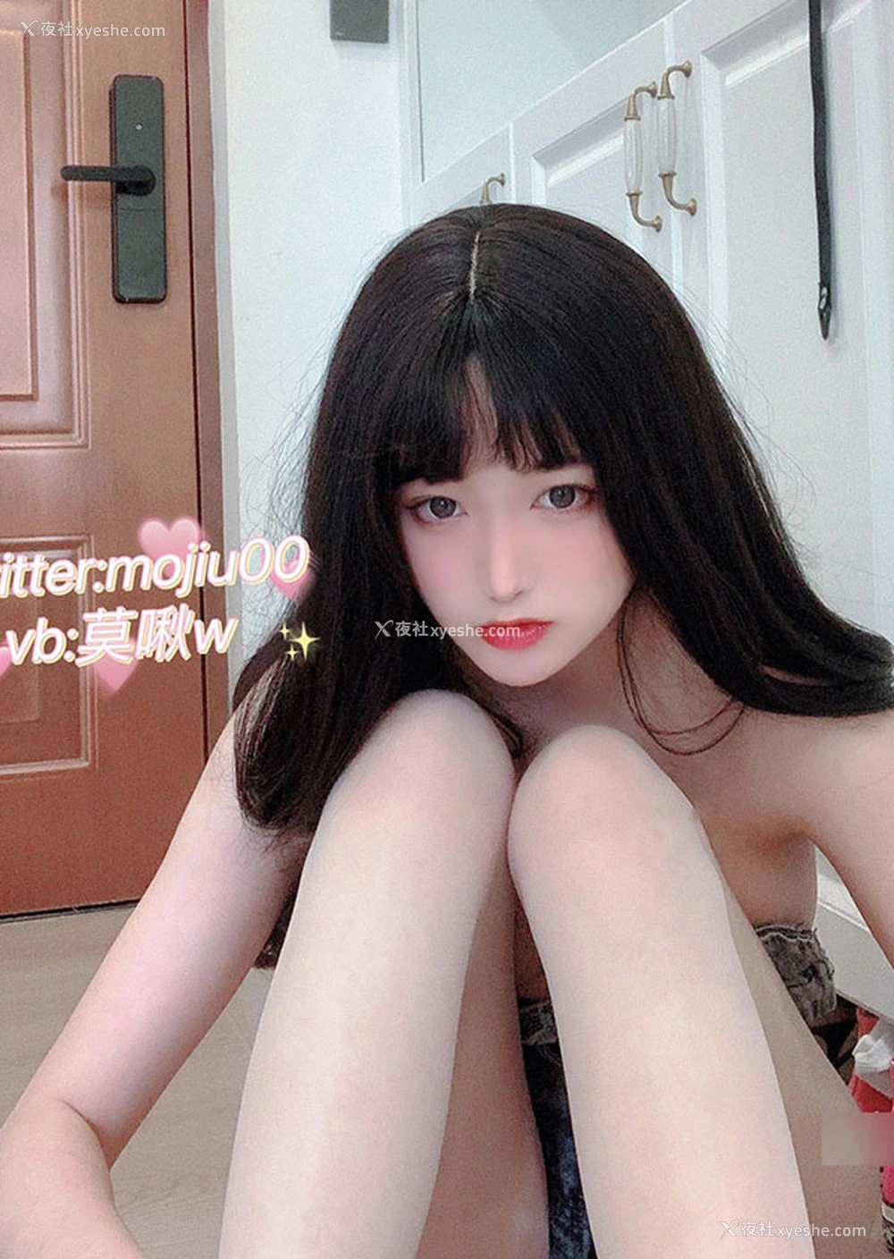 1P - 福利姬小青茗 亮丝热裤尺度福利