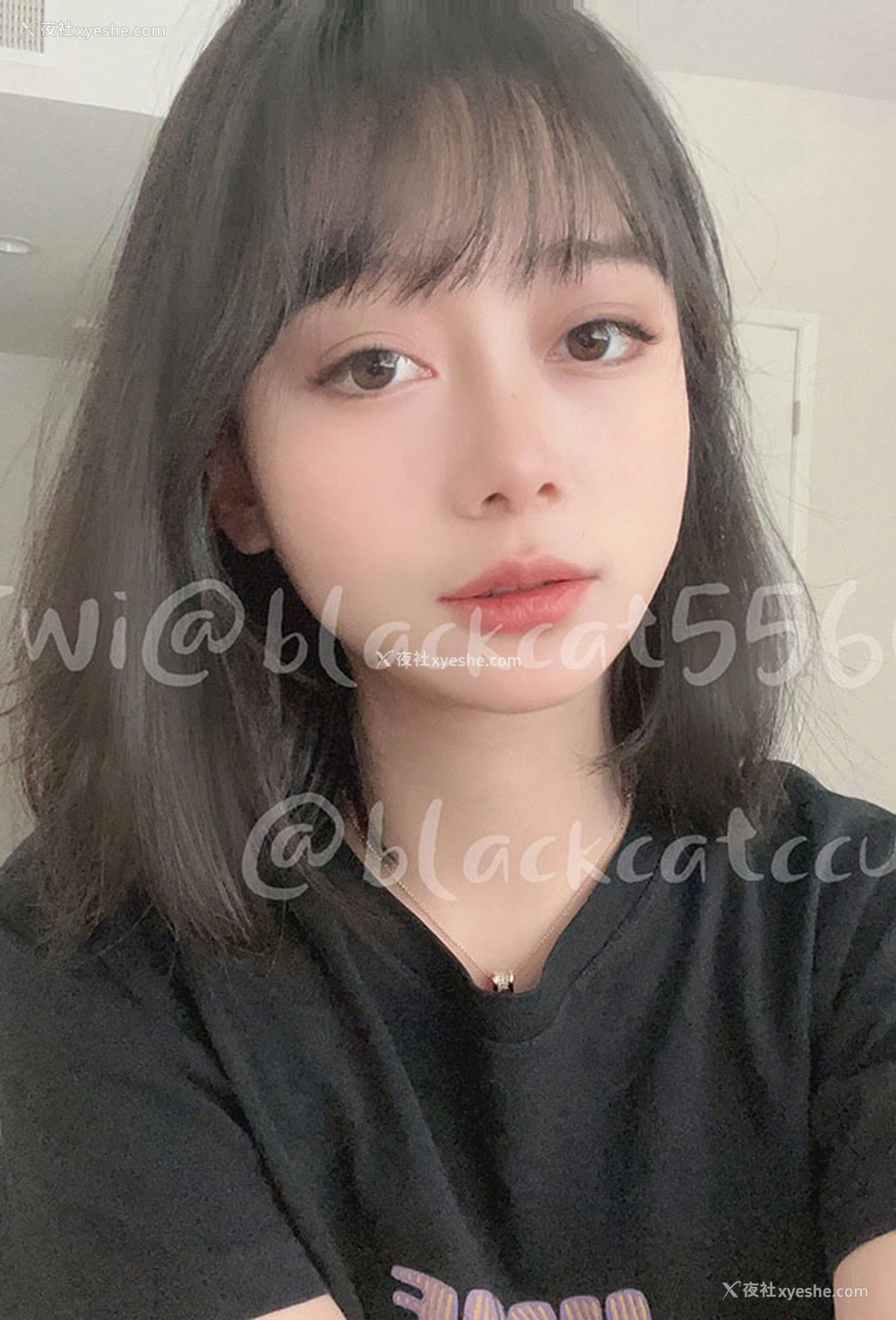 1P - 露出系福利姬@blackcat 尺度私拍视图