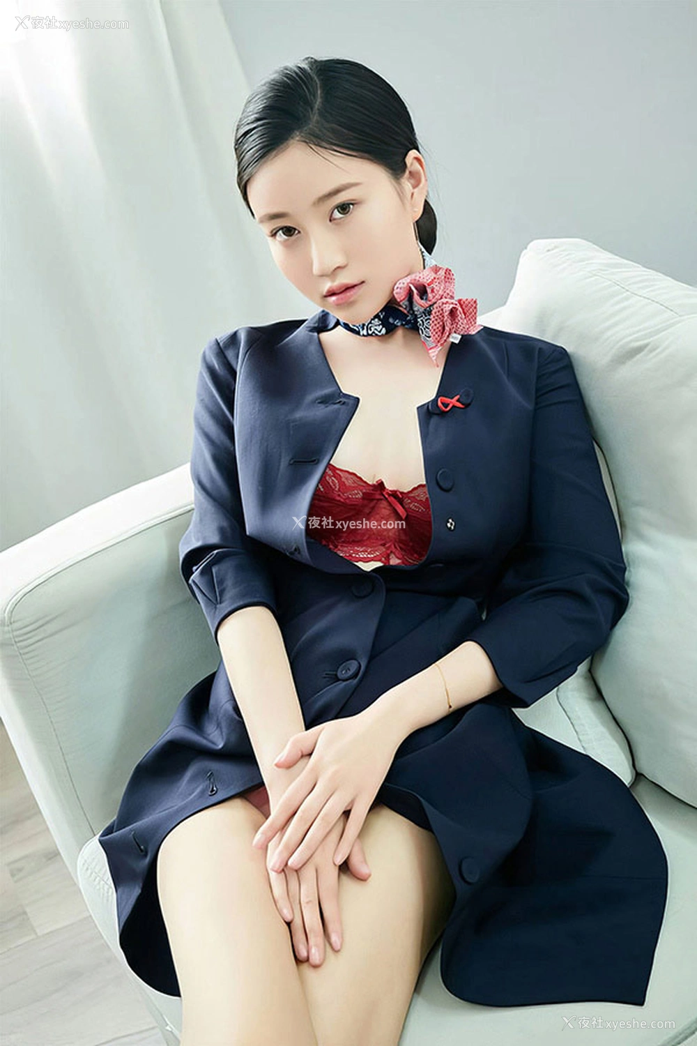 1P - 极品女神年年端庄秀丽的空姐无圣光美图