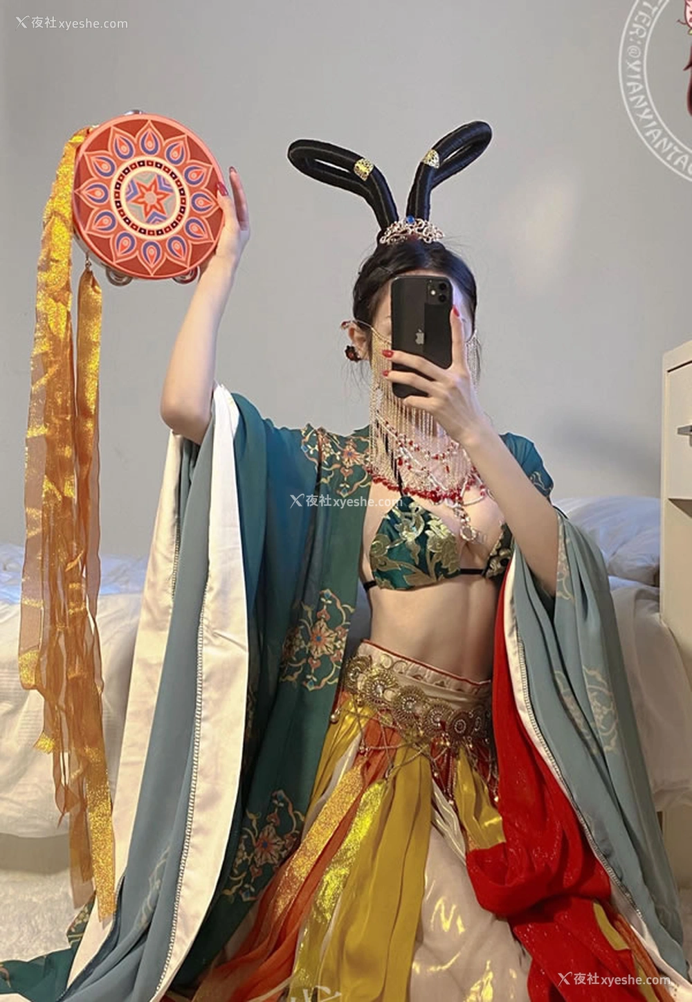1P - 极品福利姬仙仙桃-7月古风系尺度私拍合集