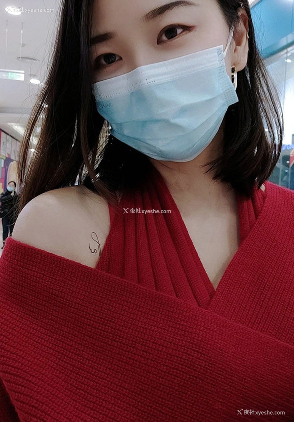 1P - 露出系网红@Aquauan 尺度私拍合集
