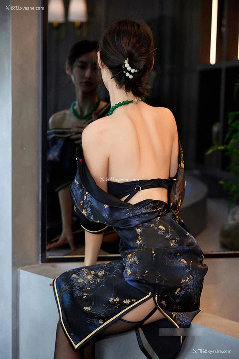 1P - 秀人女神Lingyu69民国风旗袍内购尺度图