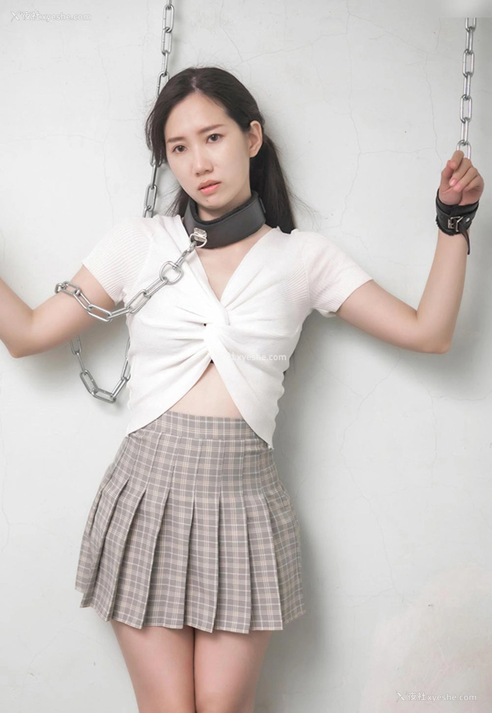 1P - 被SM束缚的美女求放过我只是想打工而已