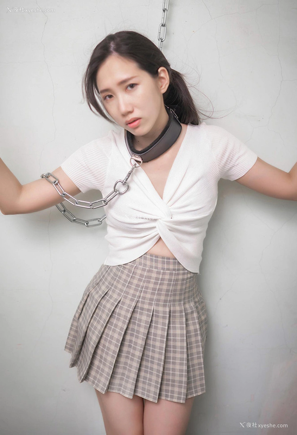 1P - 被SM束缚的美女求放过我只是想打工而已