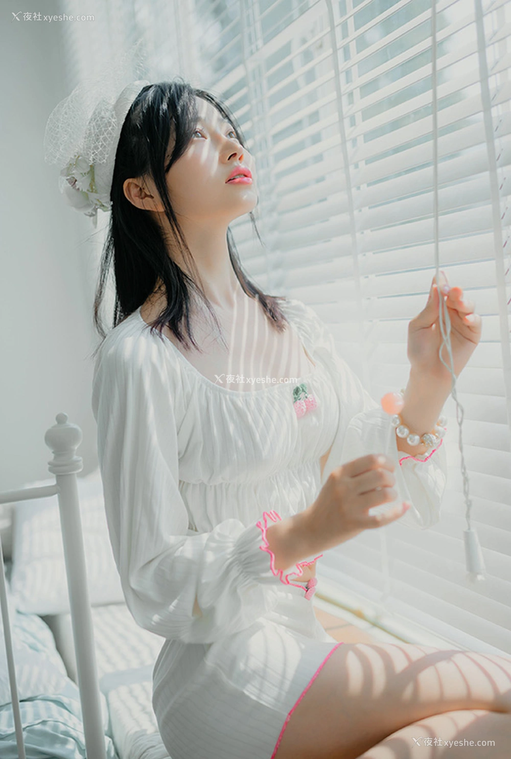 1P - 极品女神年年 爱吃棒棒糖的少女