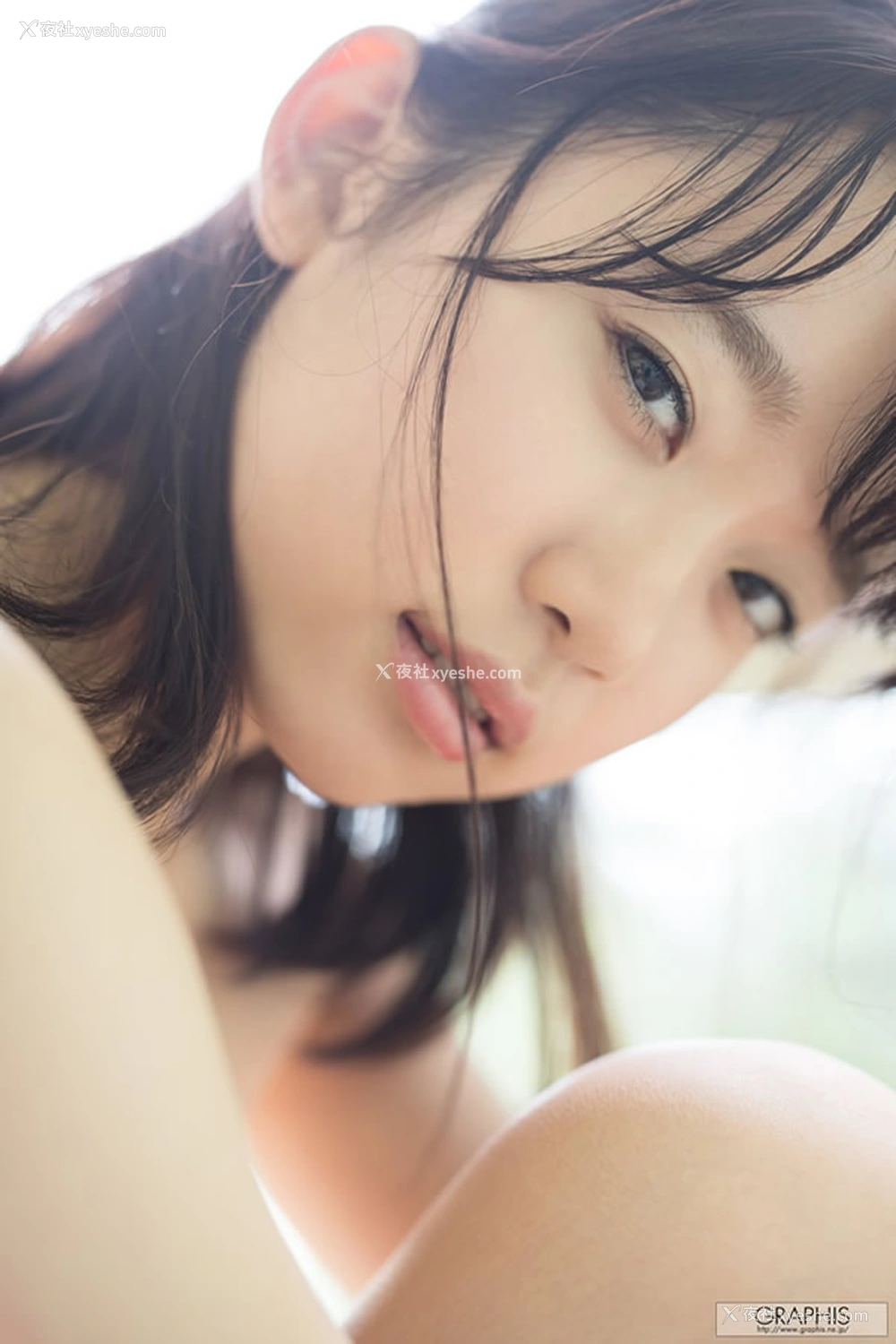 1P - Graphis初脫ぎ娘架乃由罗无圣光人体套图2