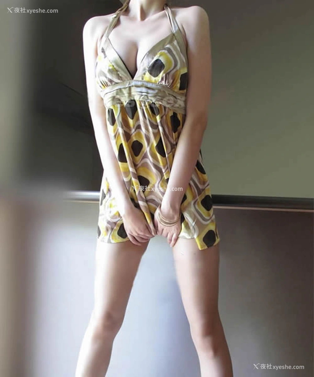 1P - 极品网红冰糖娃娃Jessiexes小兮私拍无圣光人体艺术写真