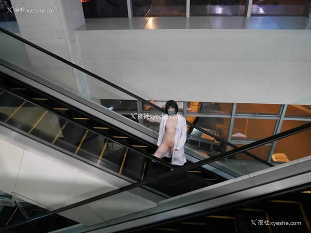 1P - 极品网络红人萌萌的奶卉闺密小护士无圣光套图