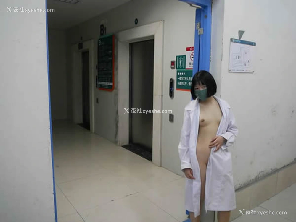 1P - 极品网络红人萌萌的奶卉闺密小护士无圣光套图