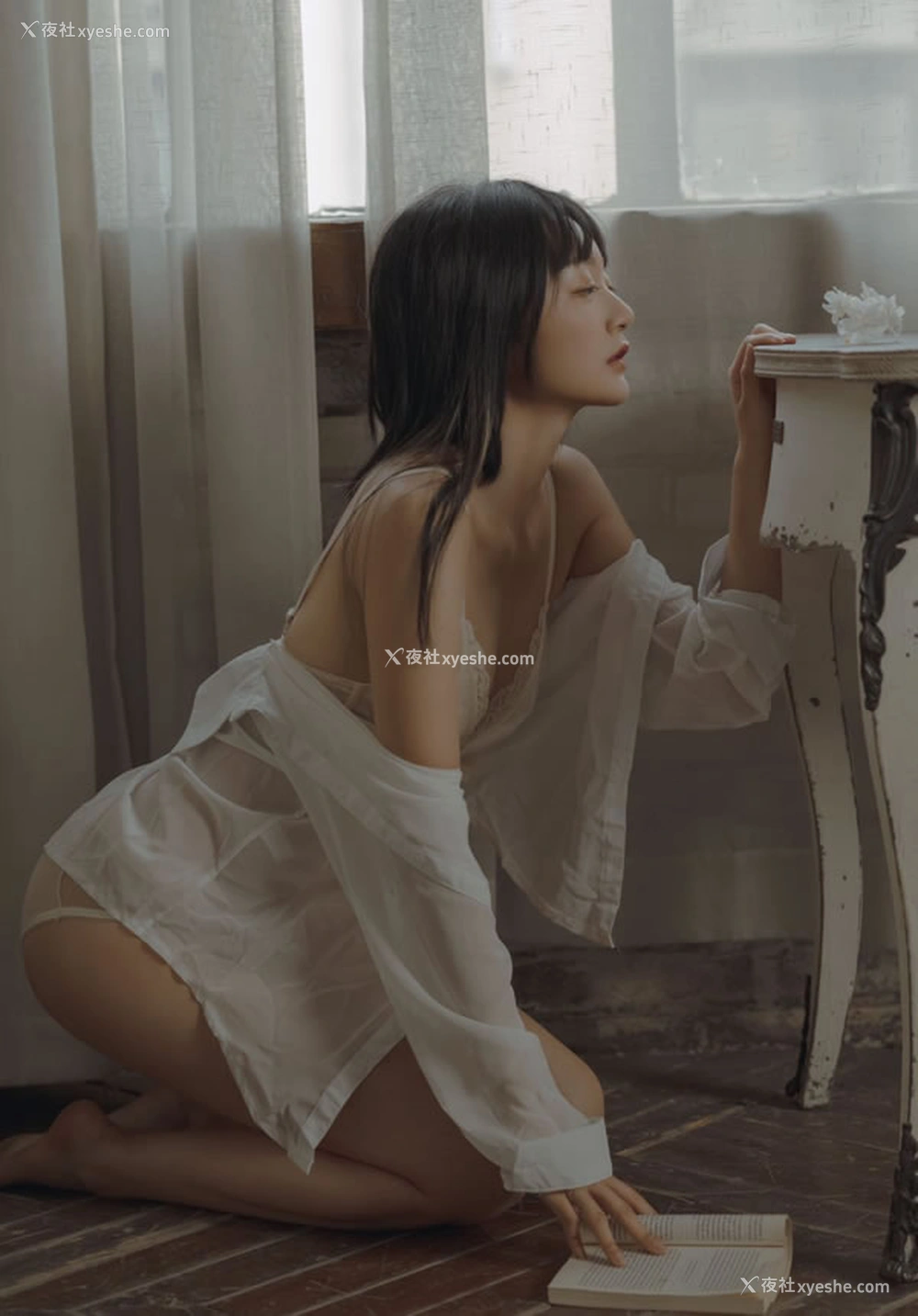 1P - 上海模特@aooomi私拍无圣光人体图集2