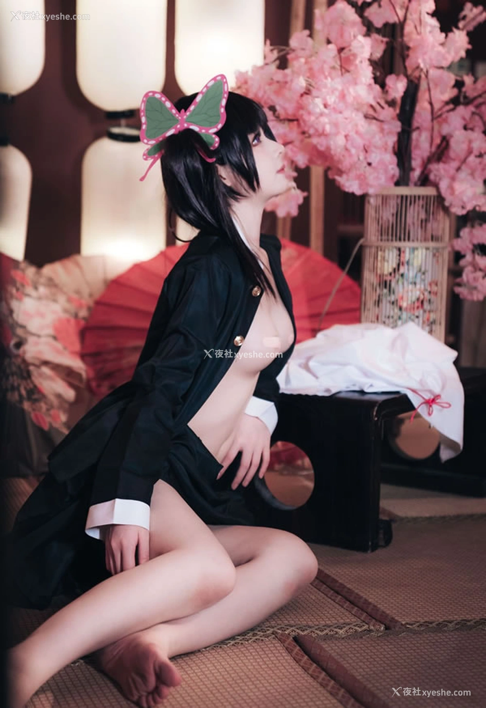 1P - 福利姬白莉爱吃巧克力 – 香奈乎