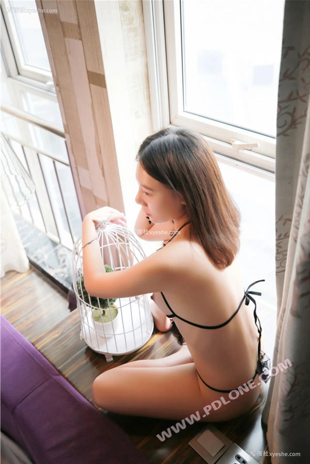 1P - 潘多拉NO.302短发美女无圣光露出福利写真