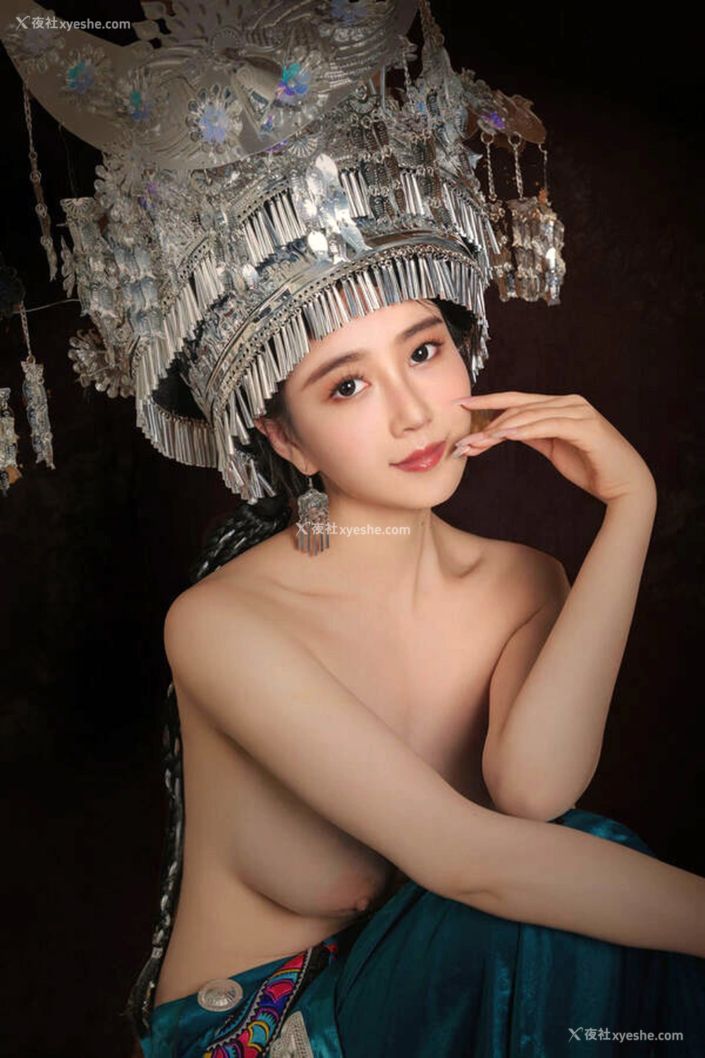 1P - 极品女神年年-苗疆少女无圣光唯美图集