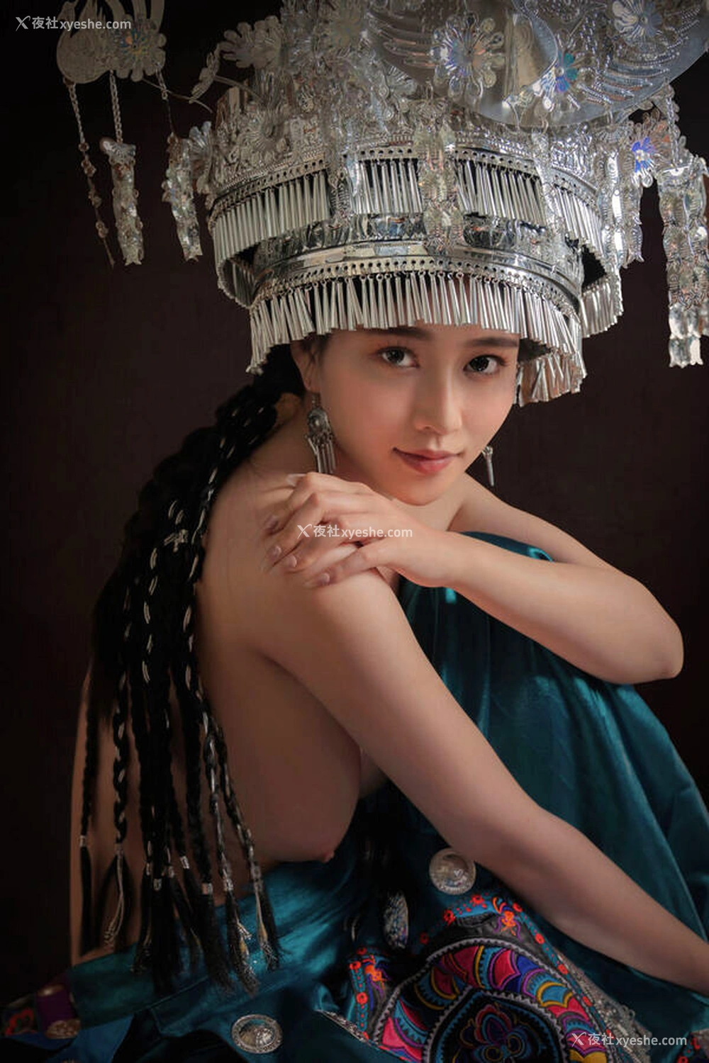 1P - 极品女神年年-苗疆少女无圣光唯美图集