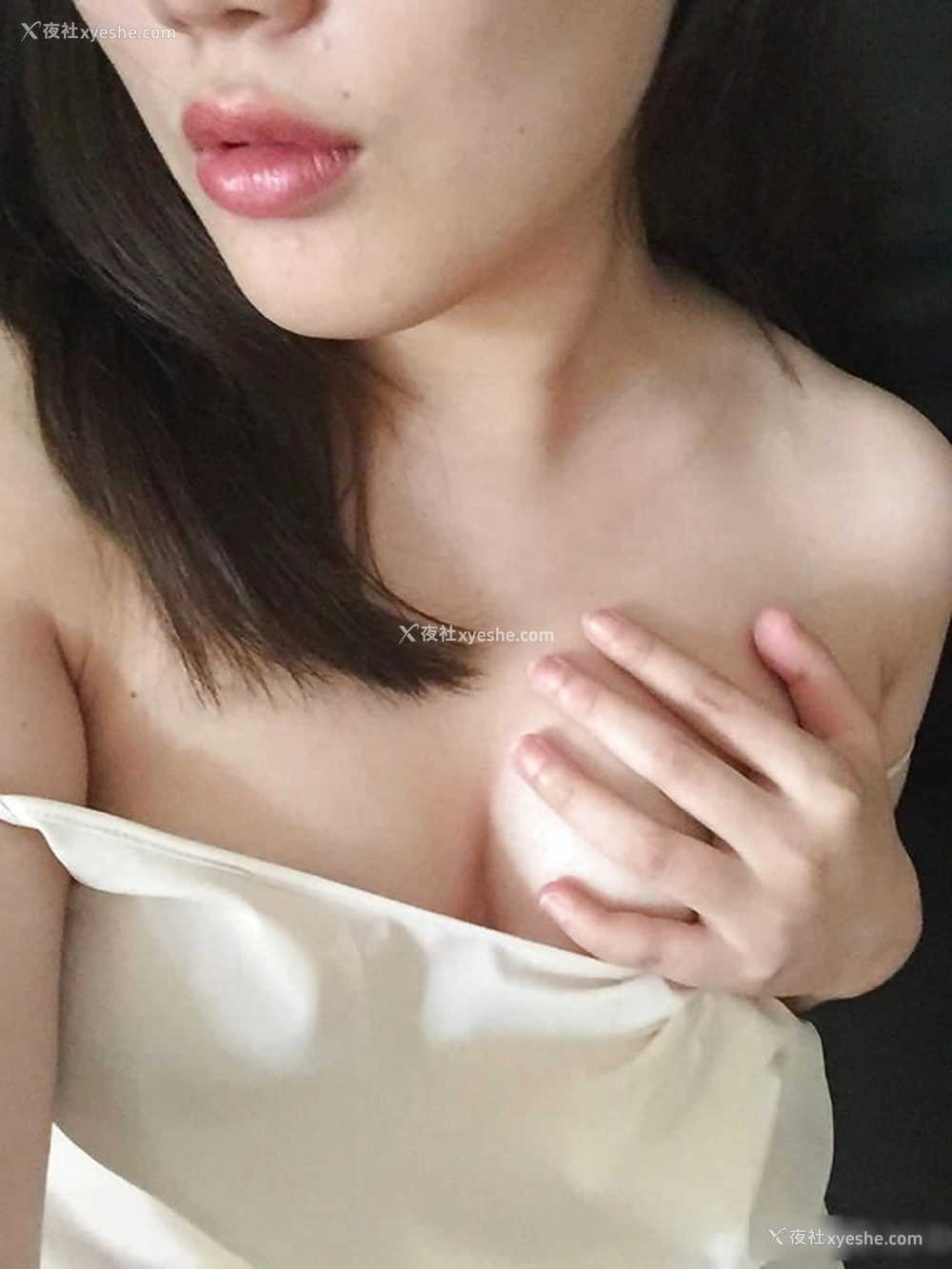 1P - 大奶可人少妇自拍无圣光图集诱惑不已