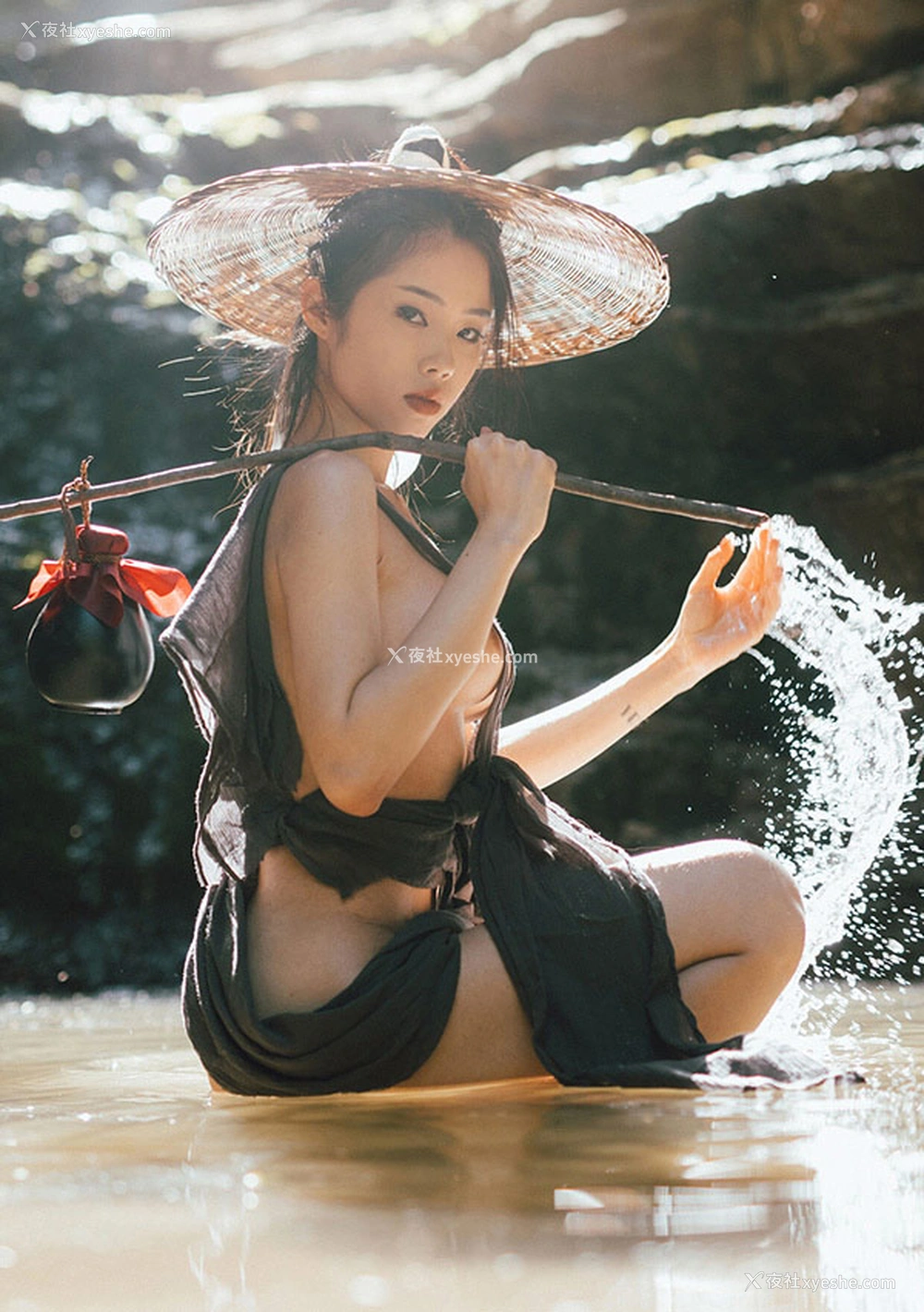 1P - 福利姬钛合金TiTi 饮山间潇洒走江湖