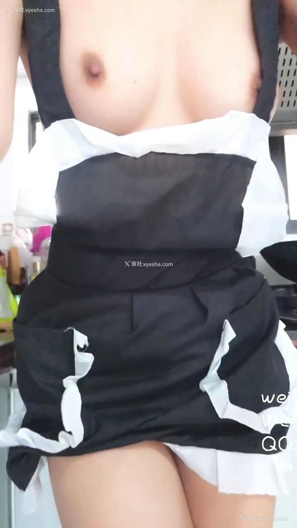 1P - 极品微博红人完具少女厨房春光无圣光套图