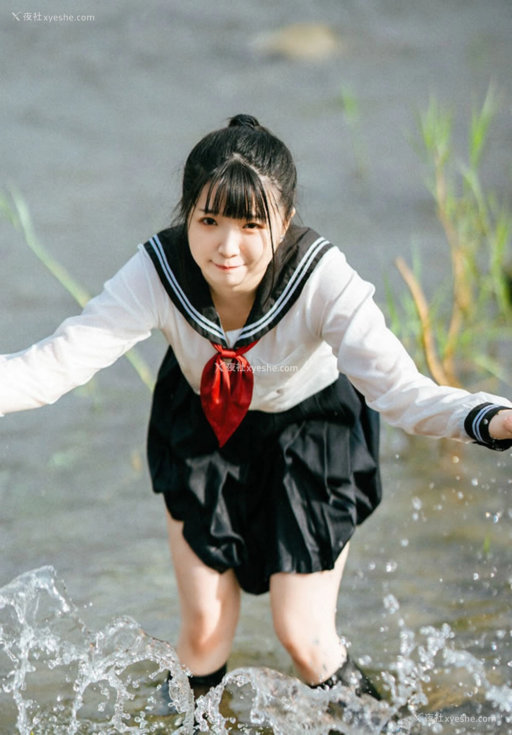 1P - 福利姬落落Raku – 闪光少女