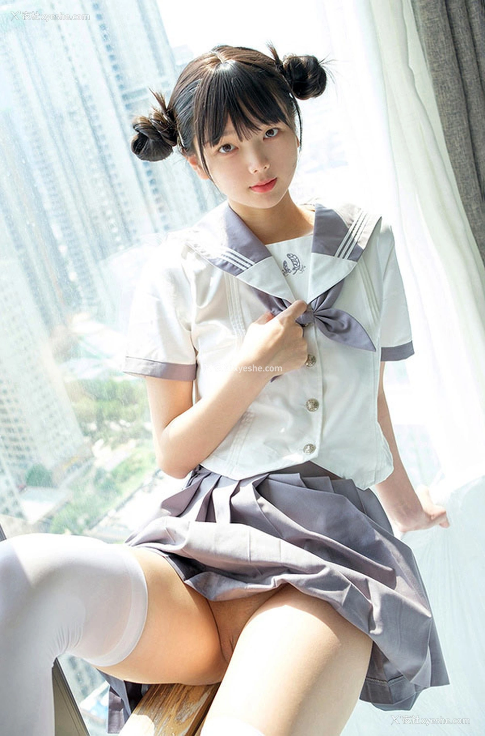 1P - 福利姬赤西夜夜之双丸子头海军JK服女生