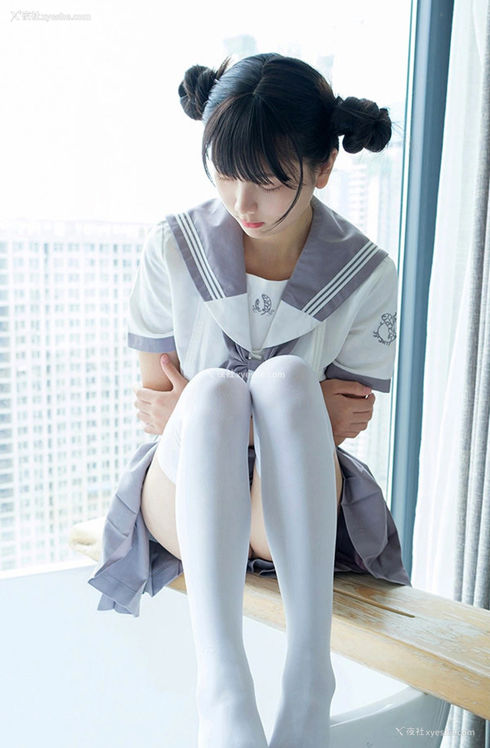 1P - 福利姬赤西夜夜之双丸子头海军JK服女生