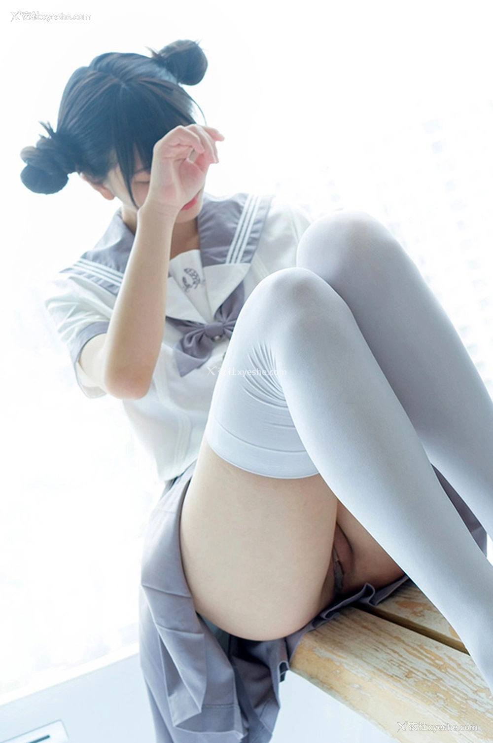 1P - 福利姬赤西夜夜之双丸子头海军JK服女生