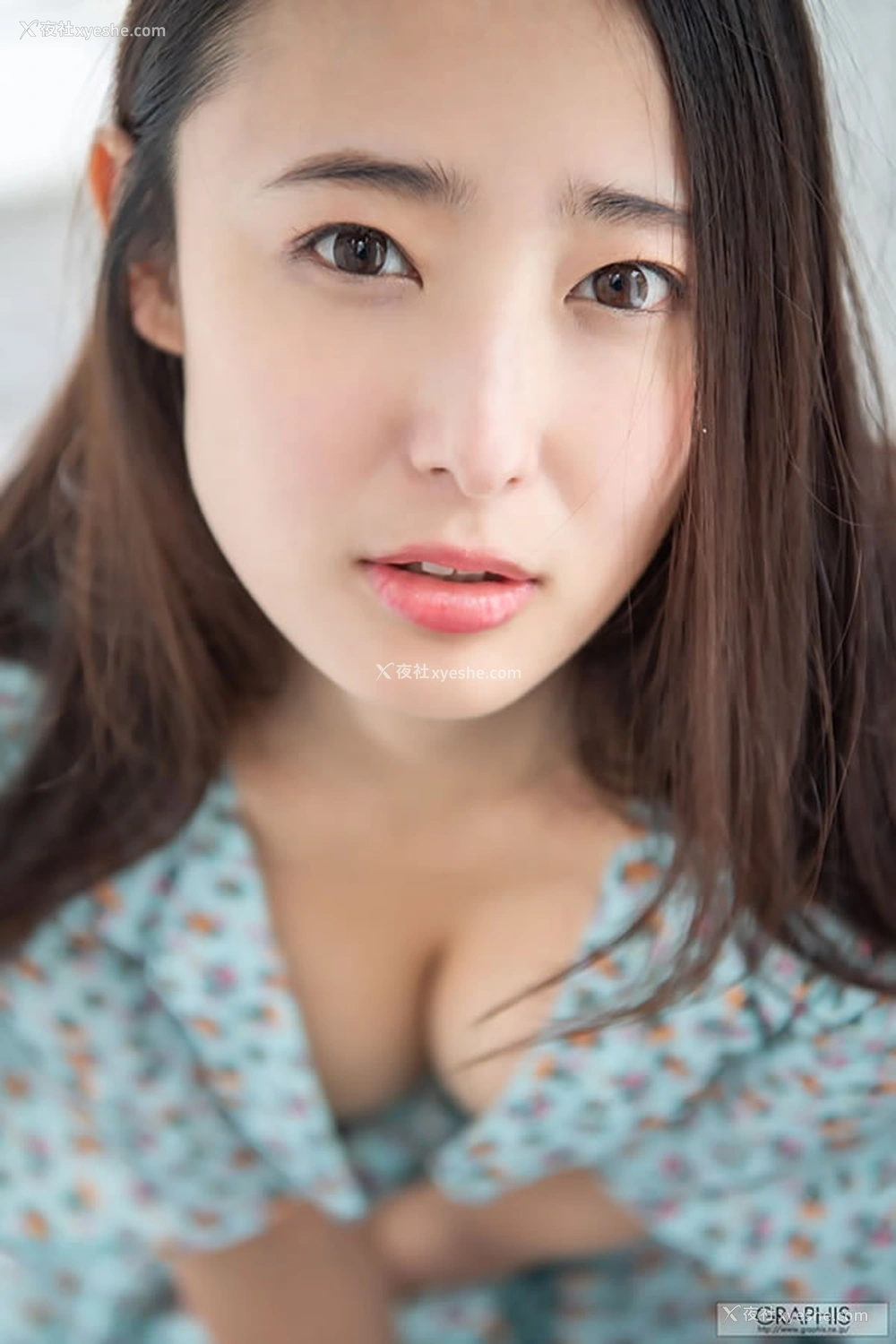 1P - Graphis绝对美女松冈铃无圣光人体套图3