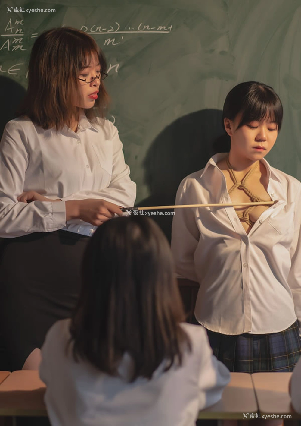 1P - 捆绑系摄影师@灰镜 无圣光私房作品集4
