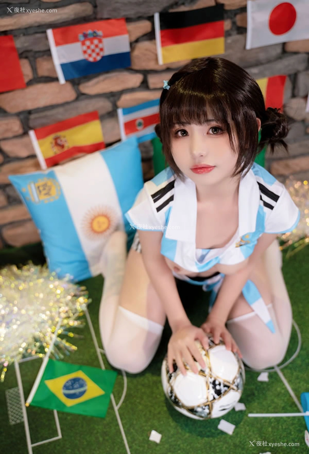 1P - 爆机少女喵小吉 金鱼足球宝贝无圣光图集