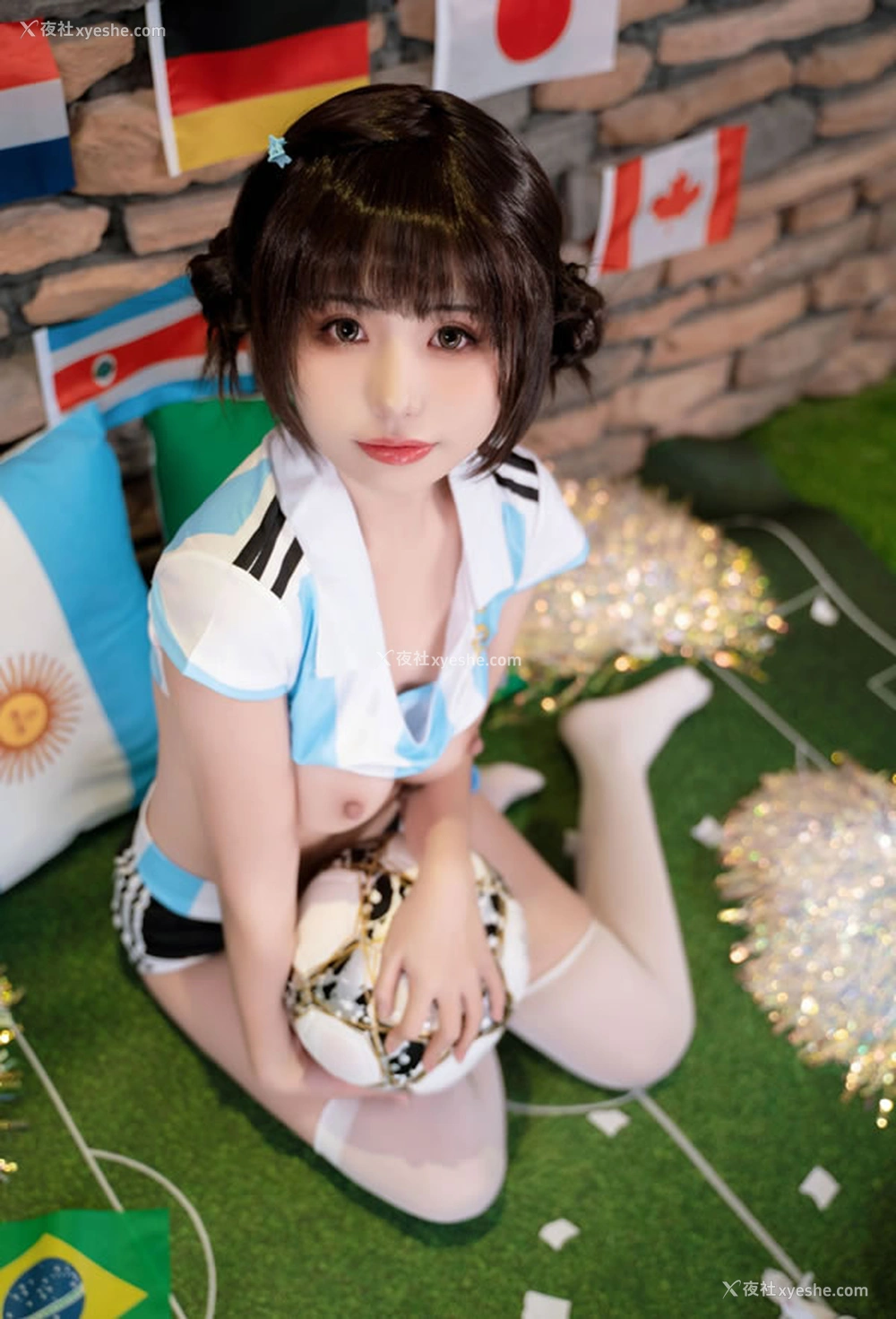 1P - 爆机少女喵小吉 金鱼足球宝贝无圣光图集