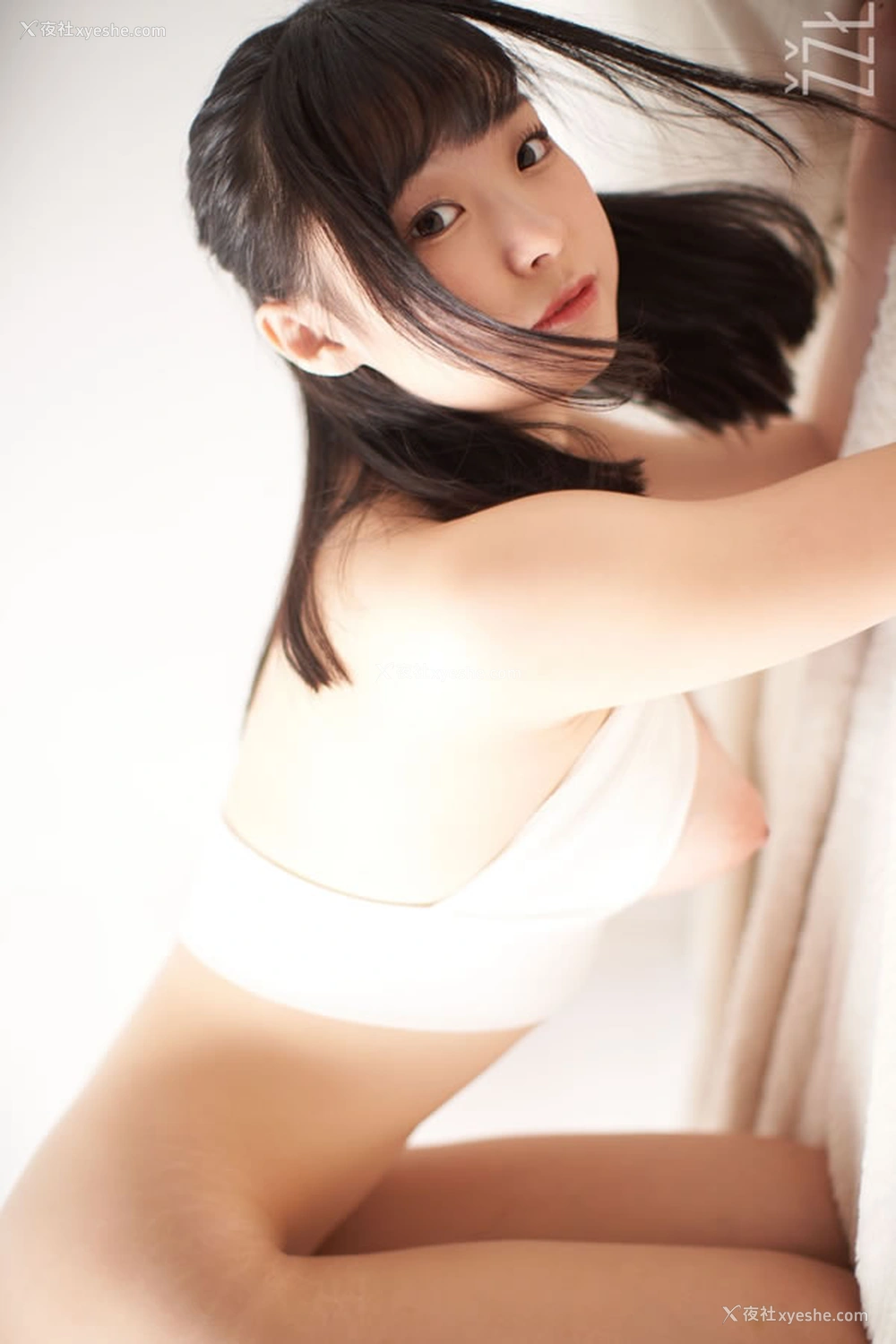1P - 童颜巨乳晴儿-透视装比基尼无圣光美图