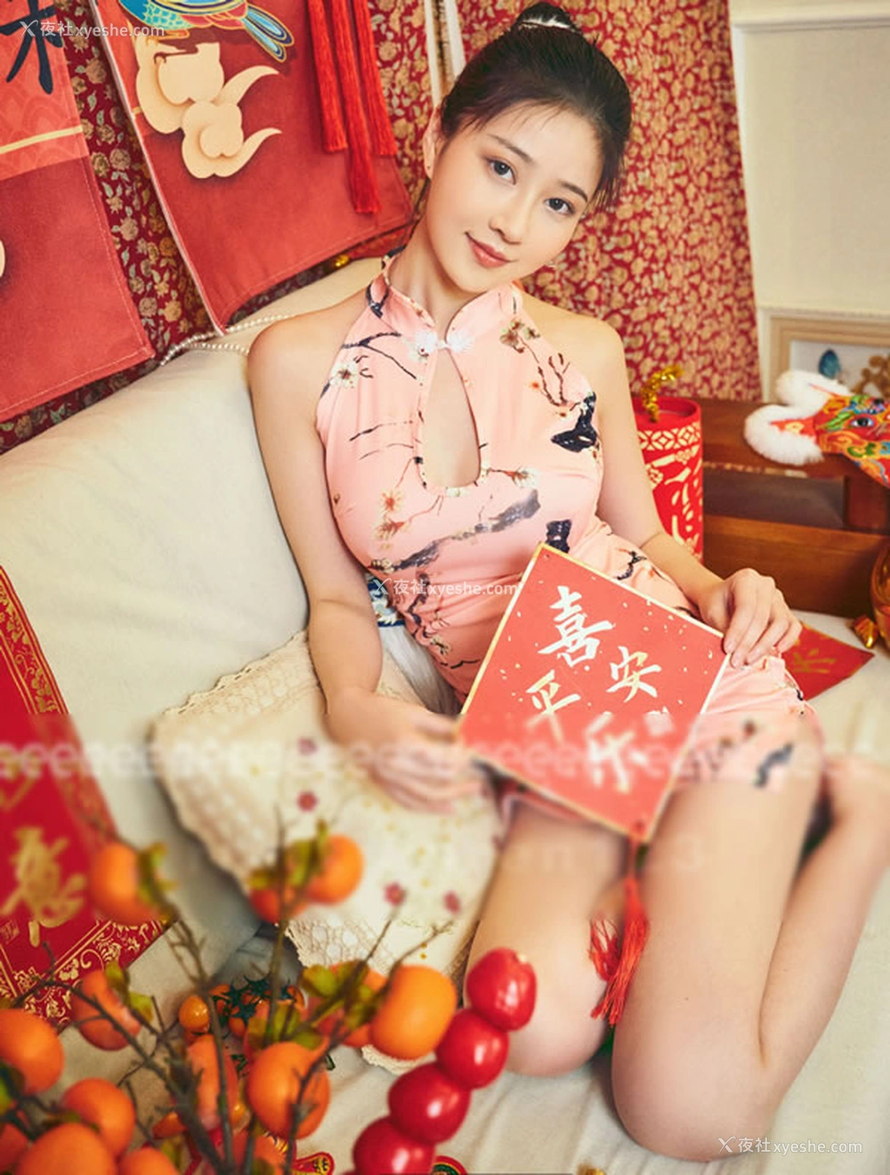 1P - 极品嫩模年年 – 元宵私拍无圣光唯美图集