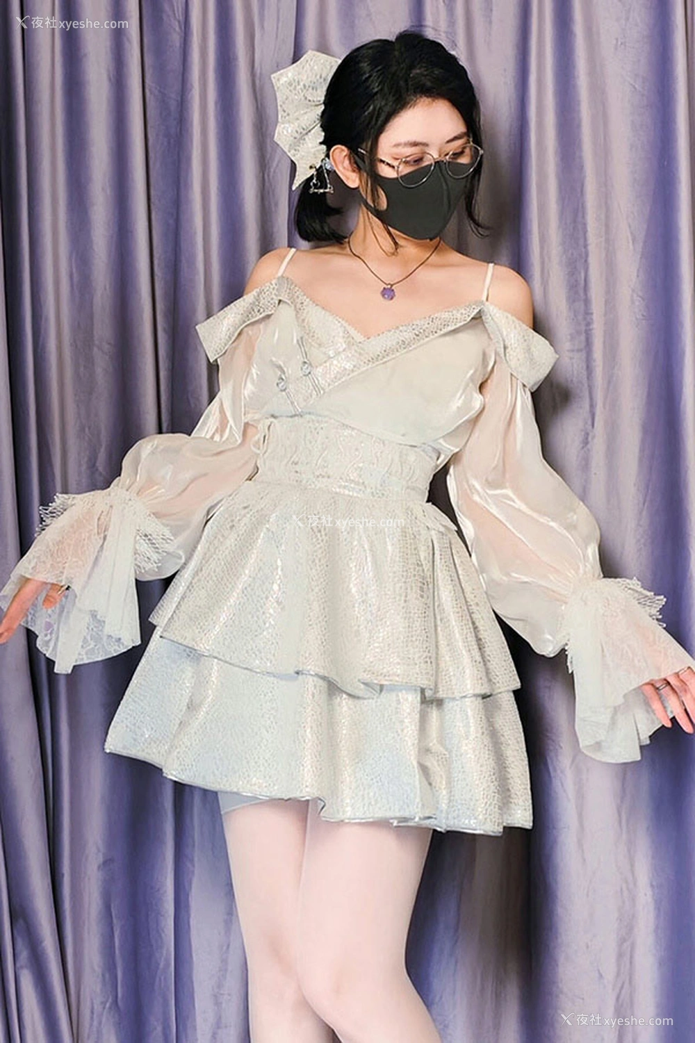 1P - 福利姬Naimi奶咪奶味小咪 吊带 黑丝肛塞