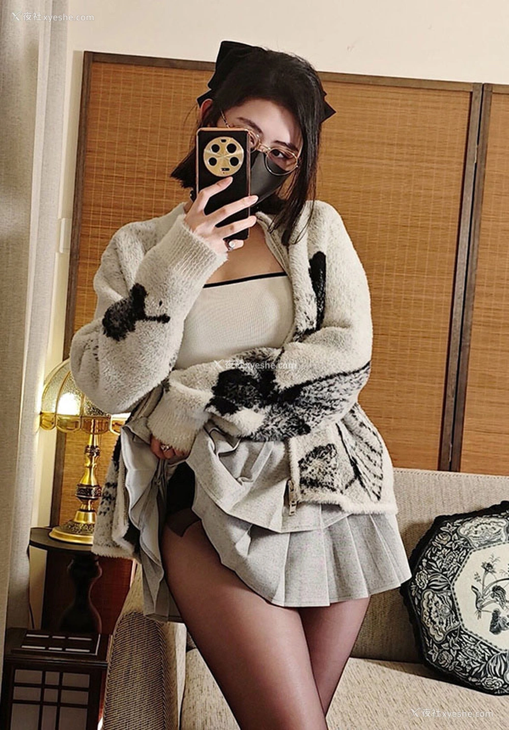 1P - 福利姬Naimi奶咪奶味小咪 吊带 黑丝肛塞