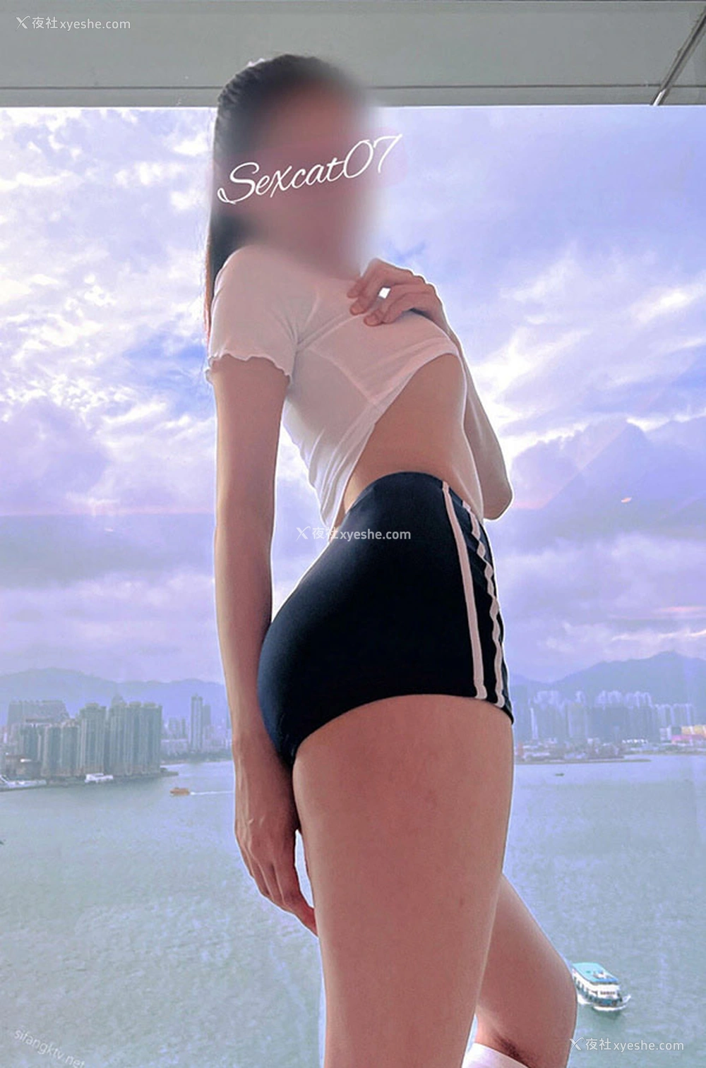 1P - 露出系淫妻网红@Sexcat07 尺度私拍视图