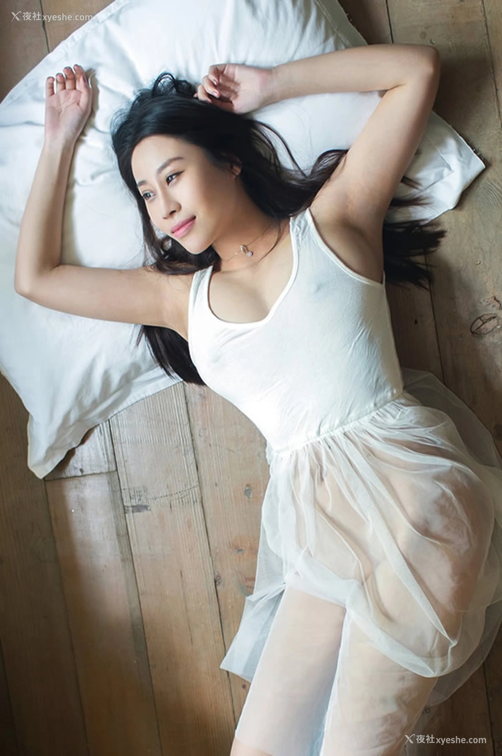 1P - TuiGirl推女郎雯雯无圣光人体艺术套图写真前凸后翘