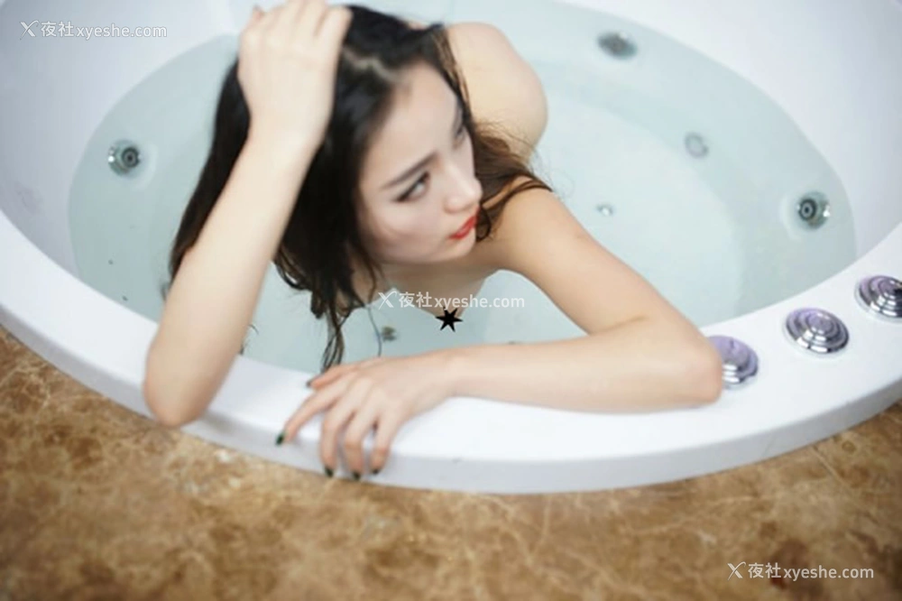 1P - 极品美模米兰私拍二之美人如浴无圣光全裸福利写真美曝啦！