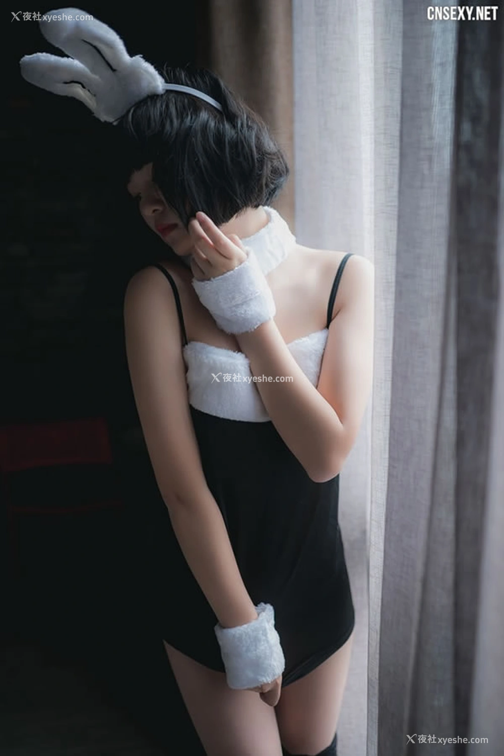 1P - 极品柚木写真系列-黑丝兔耳无圣光福利写真