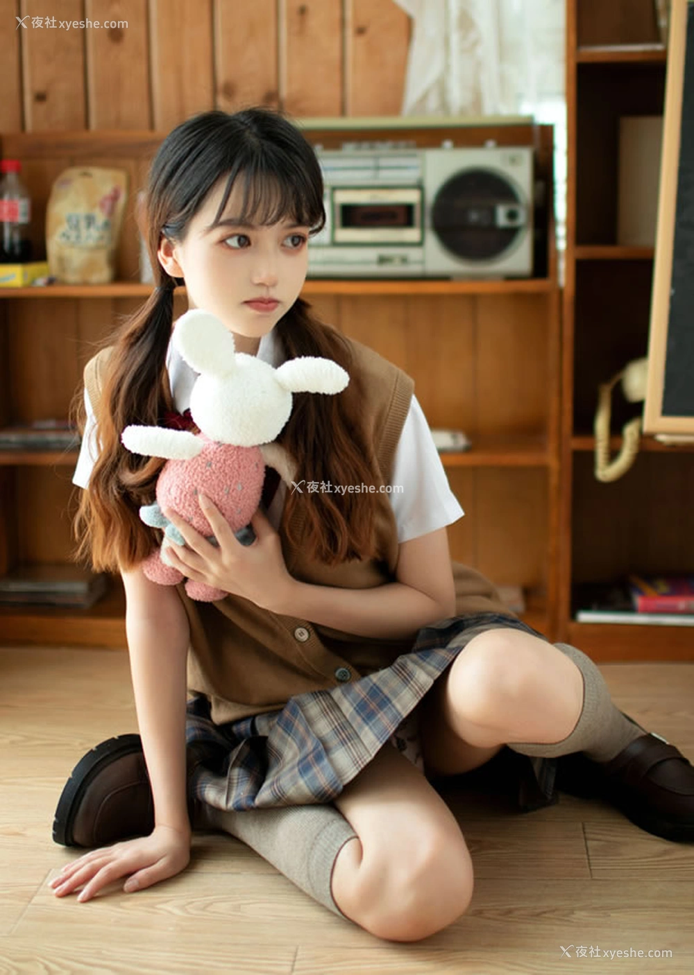 1P - 清新大眼妹子劳小白 – 校服jk唯美无圣光图集