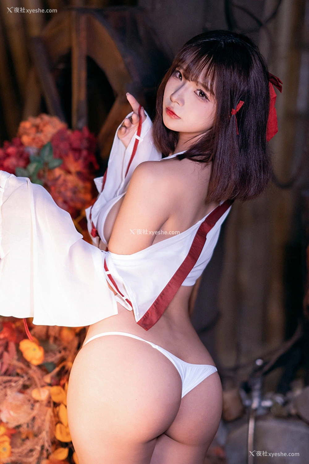 1P - 网红美女yuuhui玉汇巫女小清新图集2